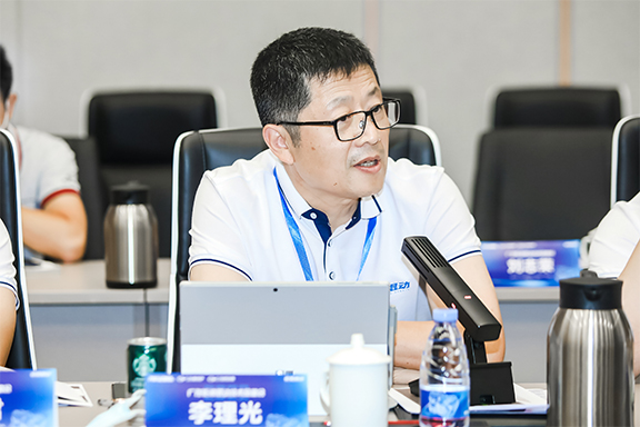 9同济大学汽车学院教授、博士生导师李理光发言.jpg